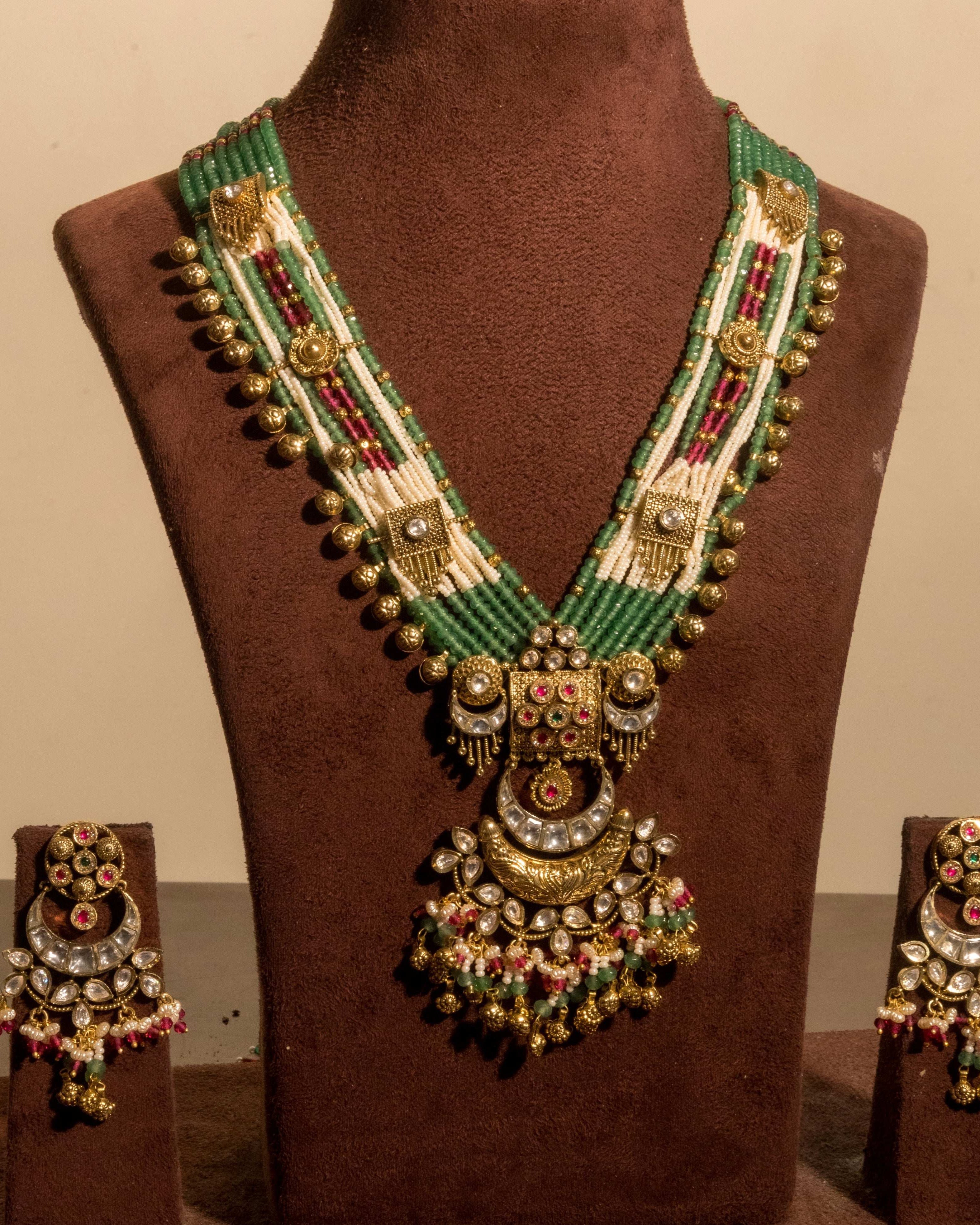 Samyukta Leela – Elegant Heritage Jewelry Set