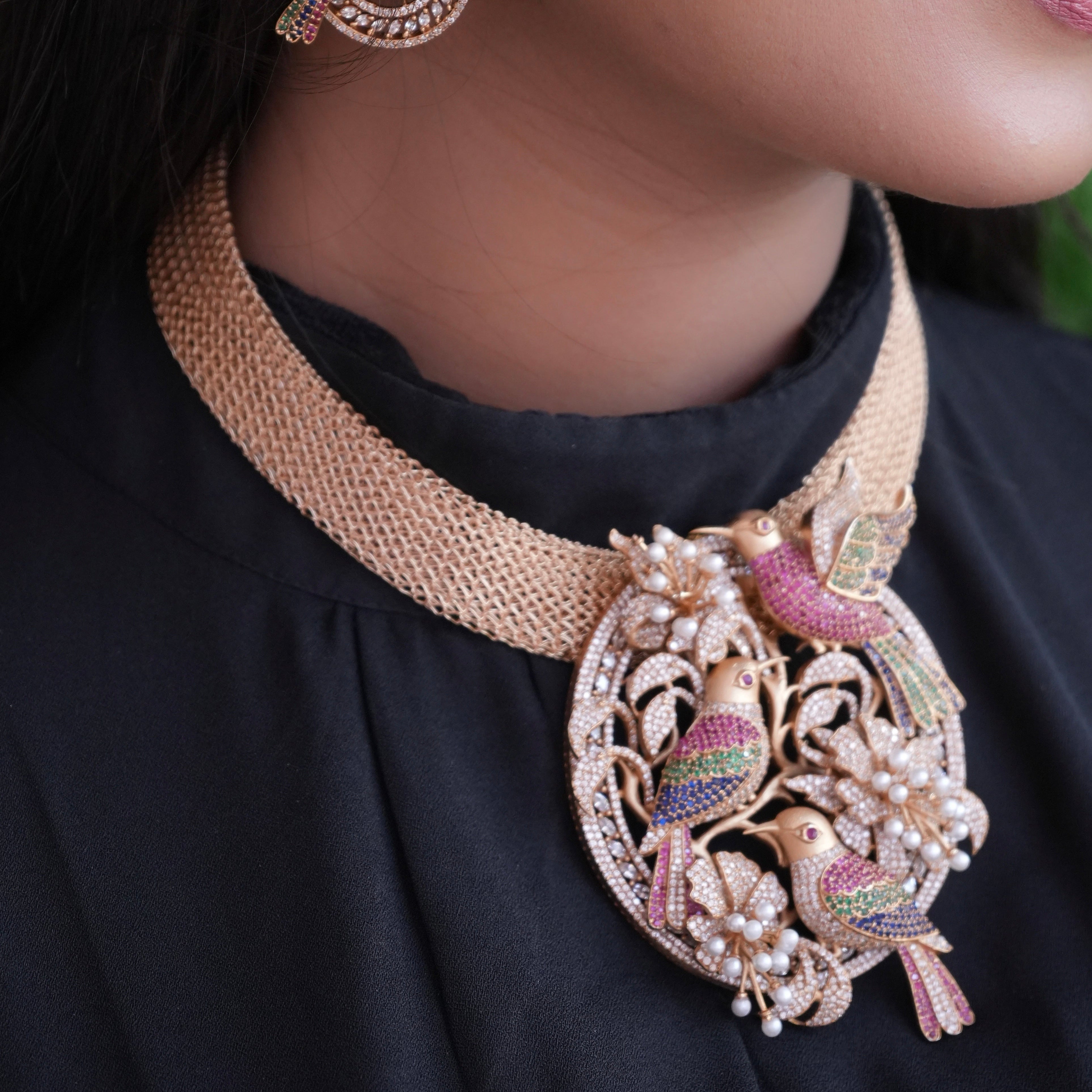 modern premium necklace with sleek design and anti-tarnish silver-tone finish