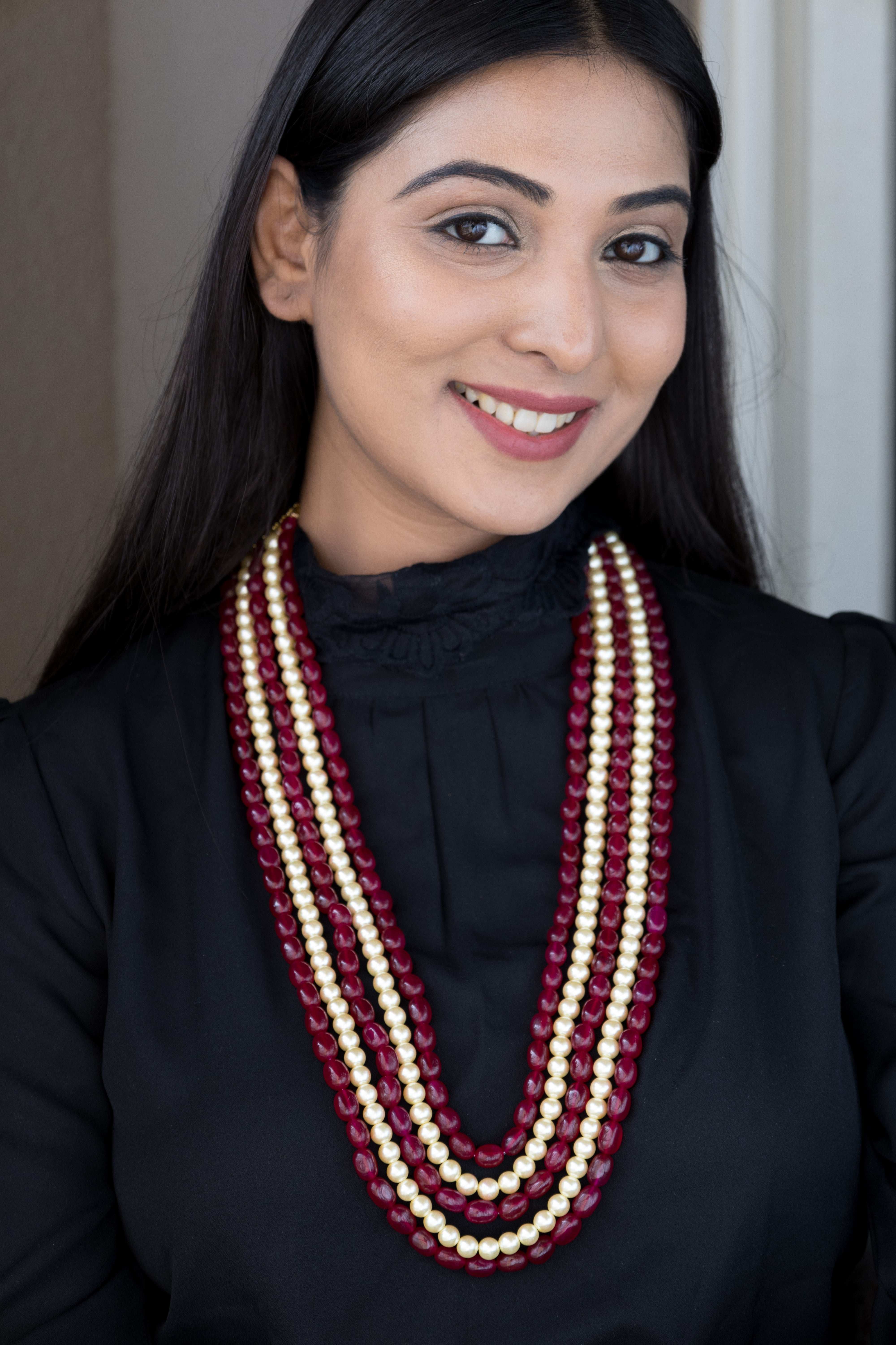 Emerald / Ruby - Elegant Layered Pearl Necklace