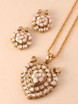 Kairavi Antique Kundan Pendant Set