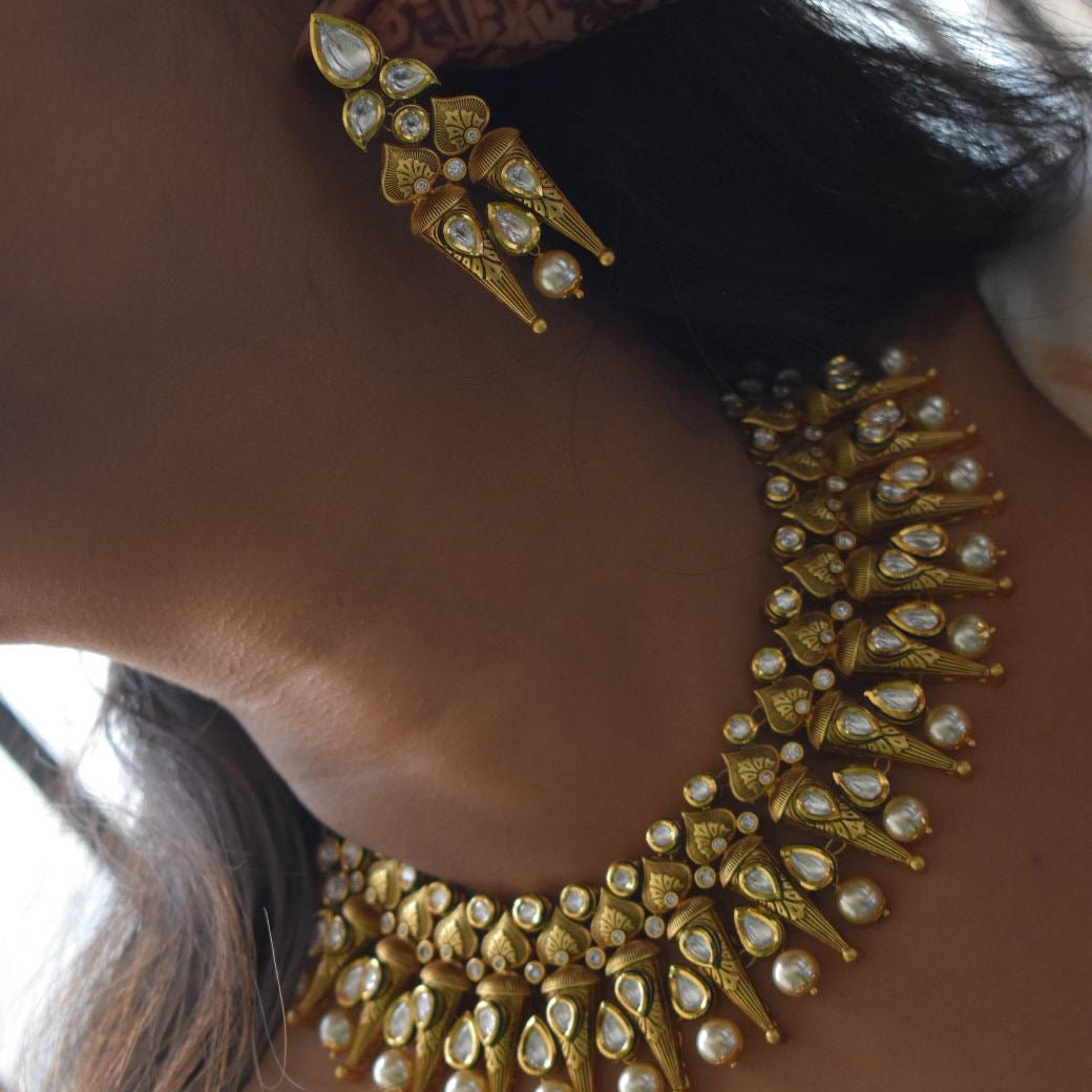 Antique Charm Royal Heritage Necklace Set - MR Jewels