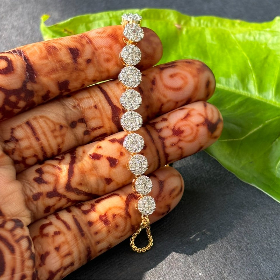 Beautiful Gold Plated Bracelete with Swarovski - MR Jewels