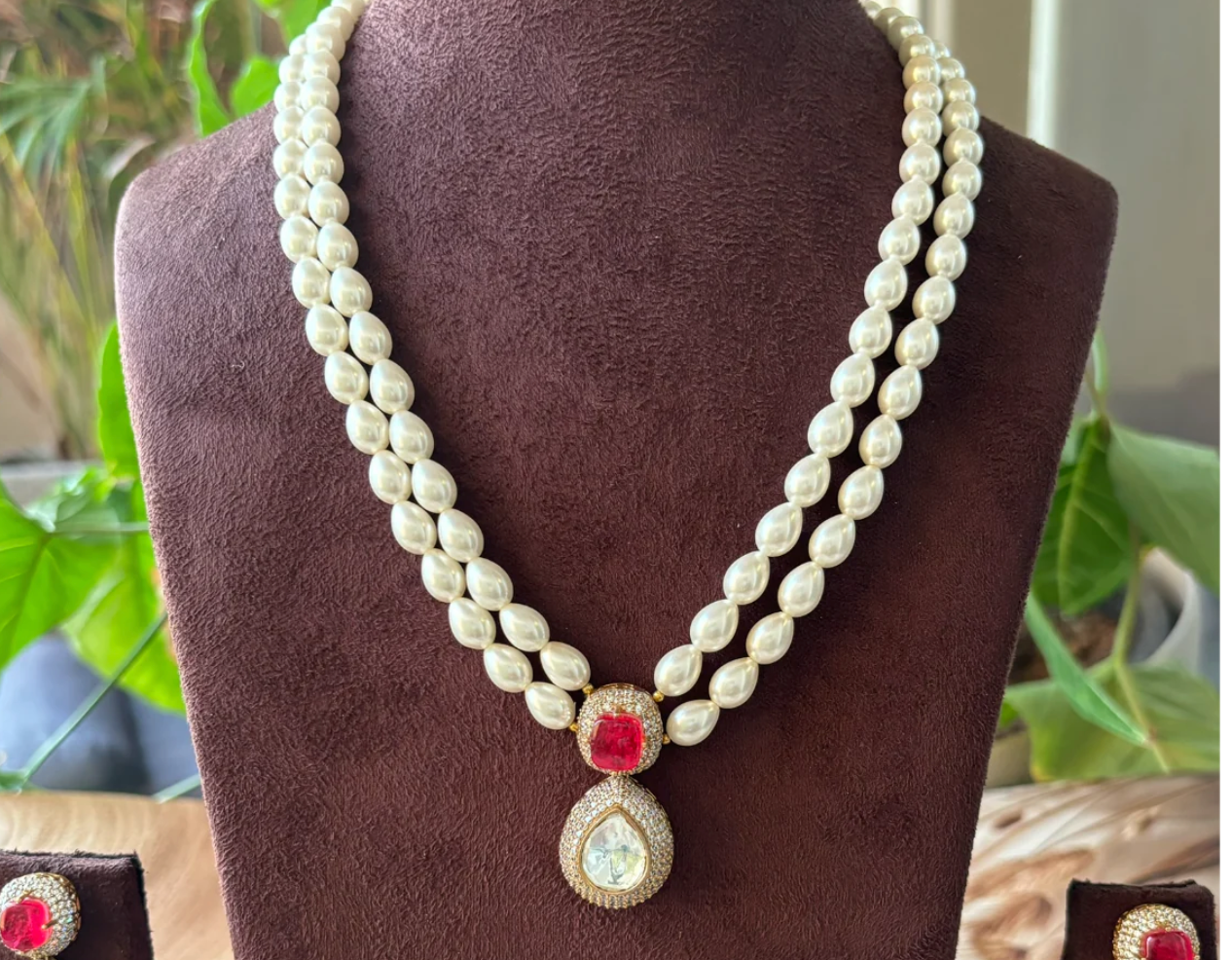 MRJewels Pearl Necklace Set