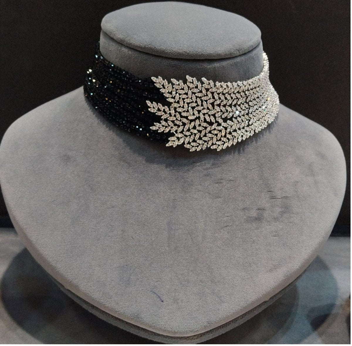 Simple Choker Necklace For Saree - MR Jewels