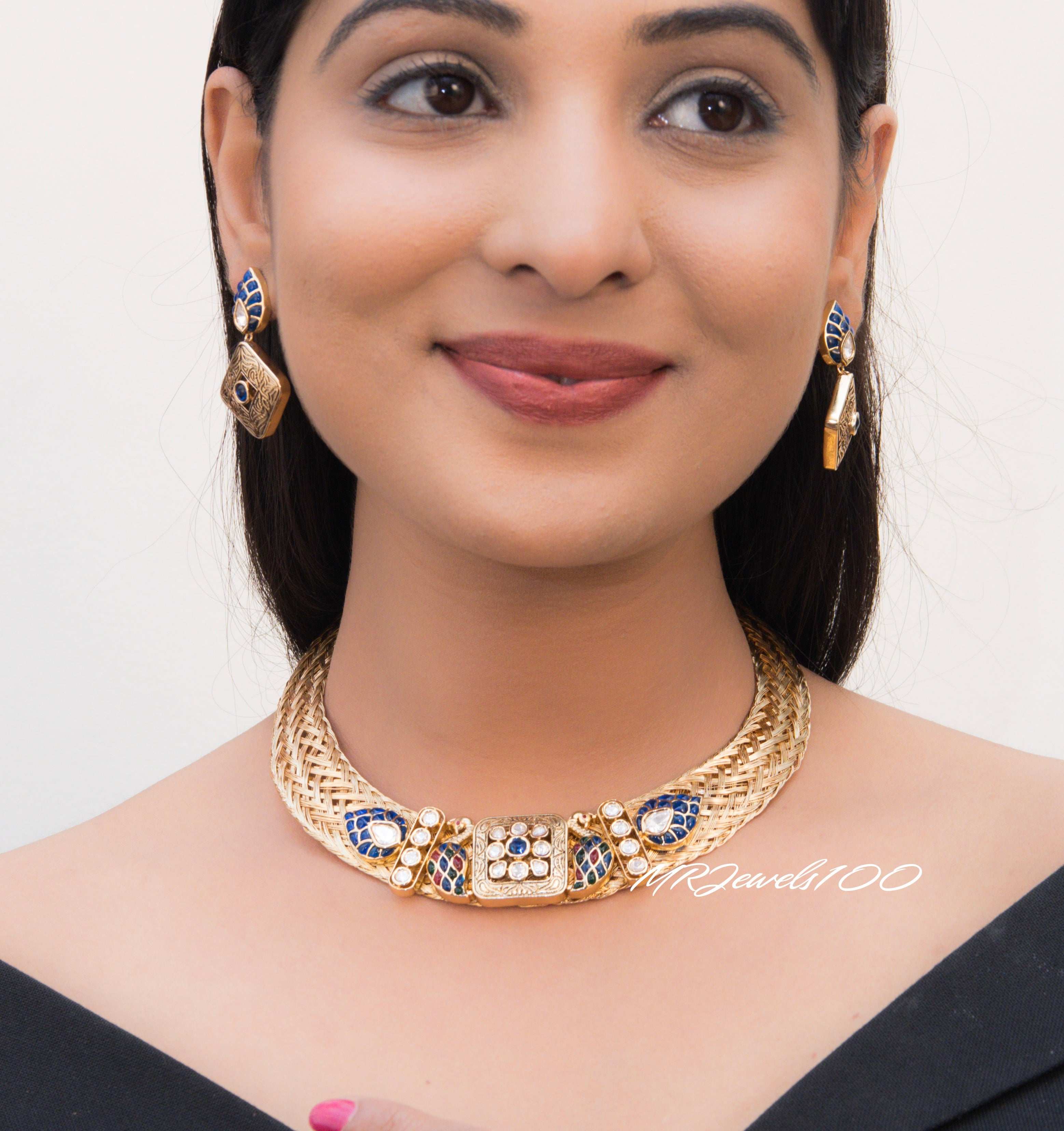 Alisha Grace – Intricate Handcrafted Jewelry Set