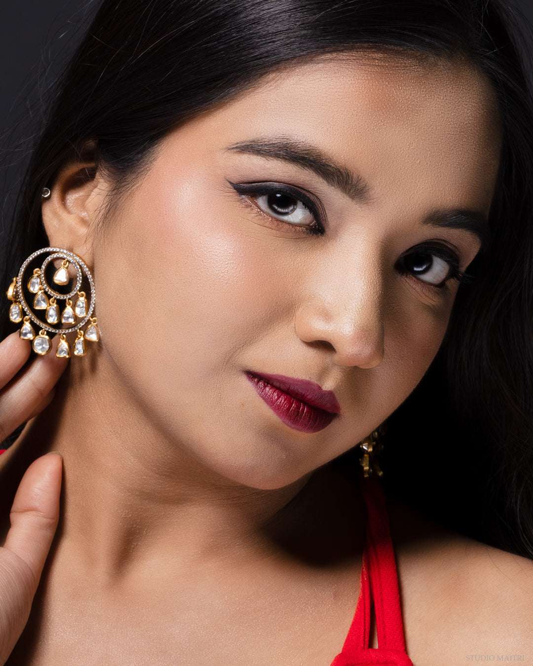 Rituparna Dewdrop Kundan Chandbalis