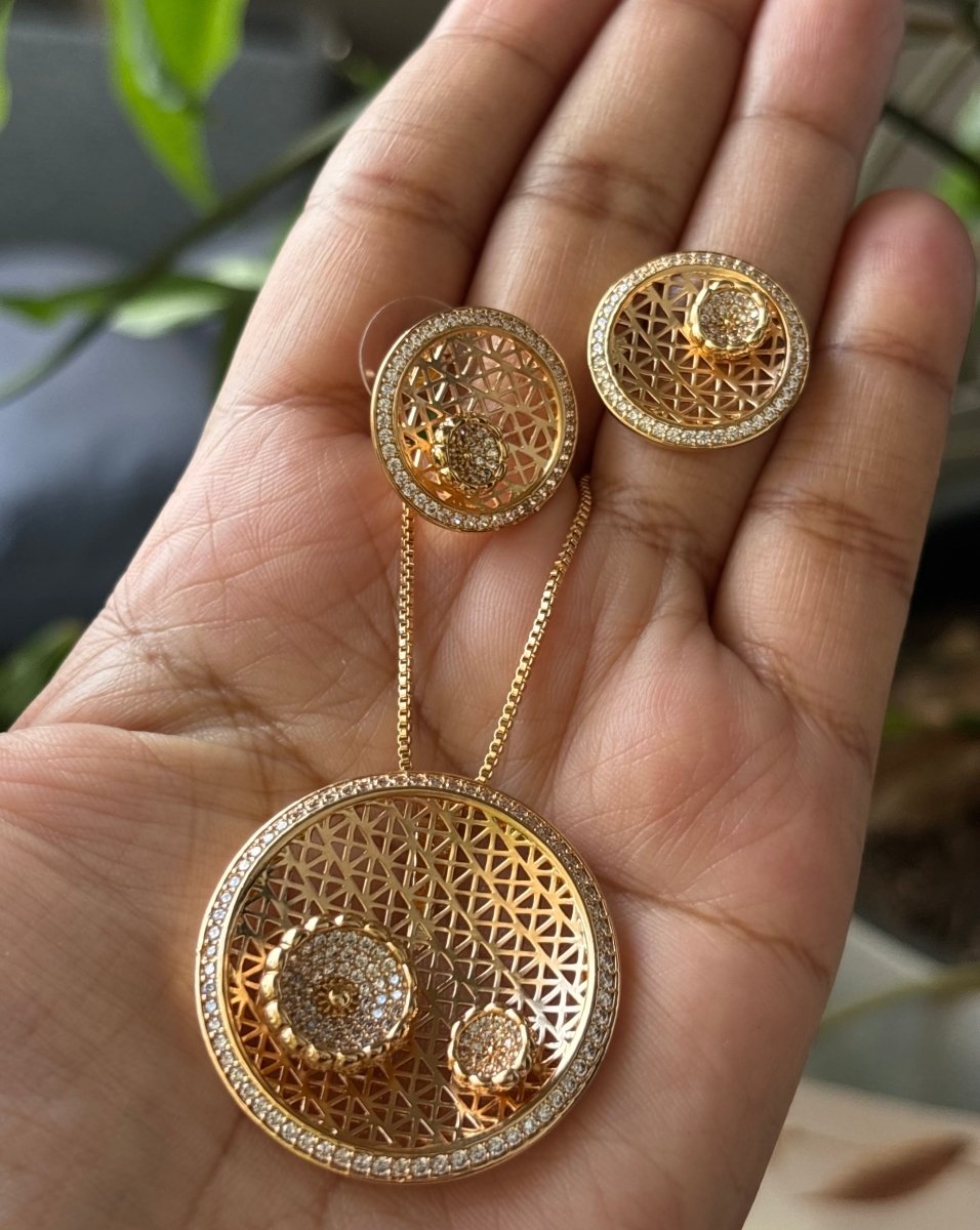 18ct Gold Plated Pendant set - MR Jewels