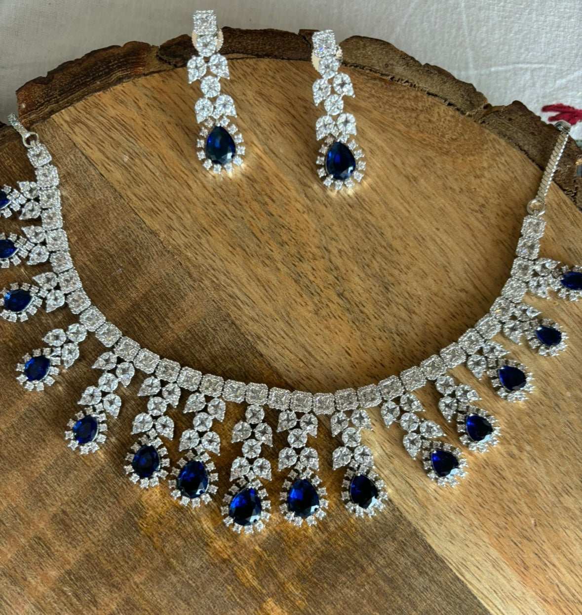 Aish Serenade Diamond Necklace Set