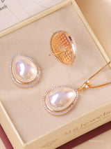 Pearl Teardrop Pendant Set