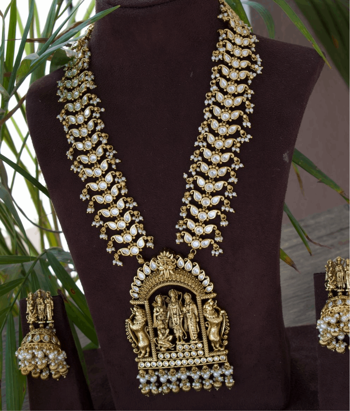 Ram Parivar Heritage Kundan Temple Jewellery Necklace Set