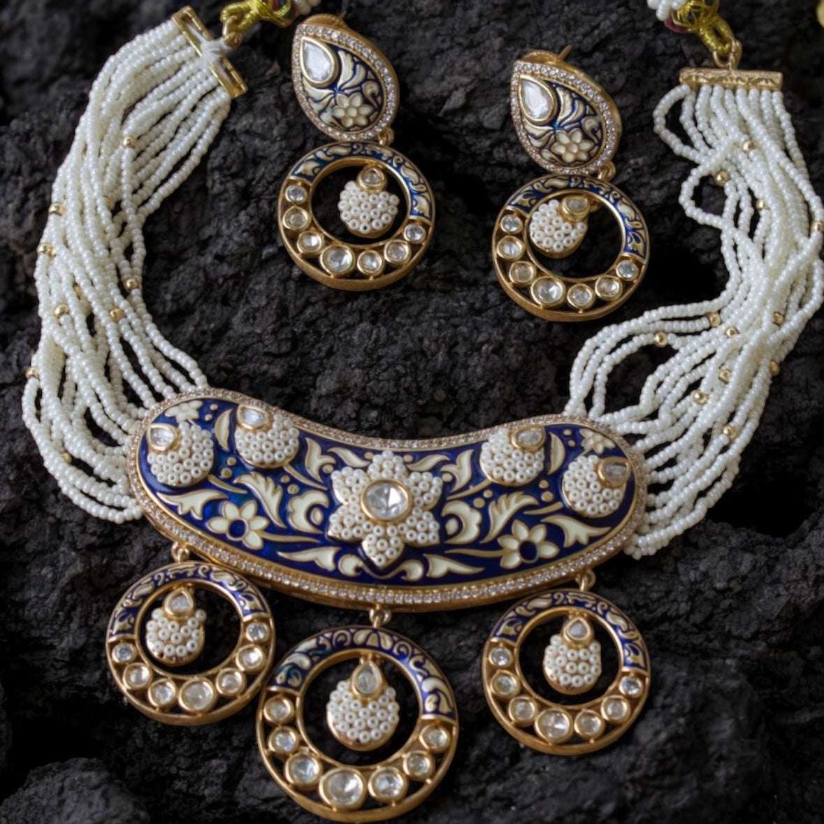 Zarira Enamel Pearl Necklace Set