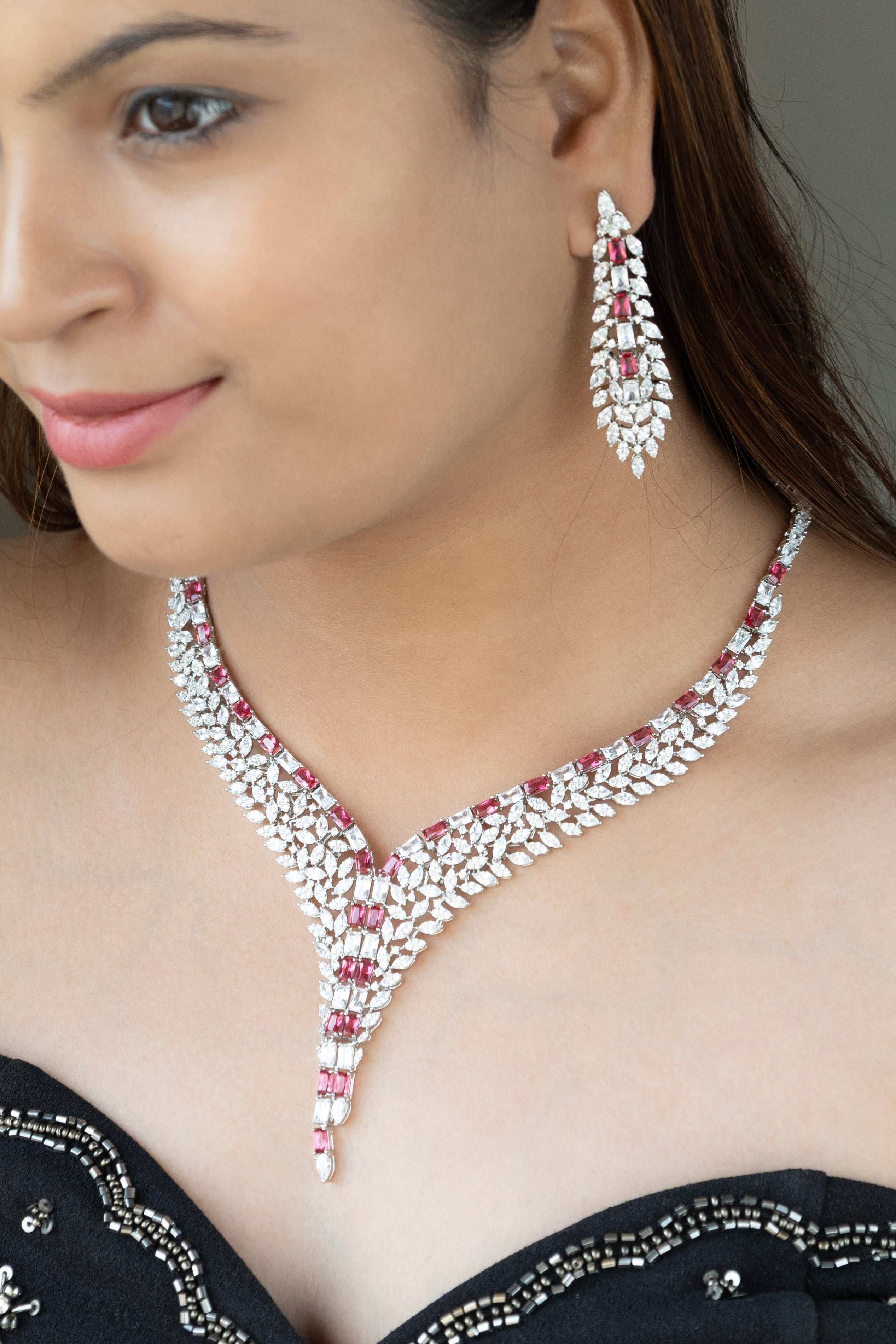 Royal Ivy Diamond & Emerald Set