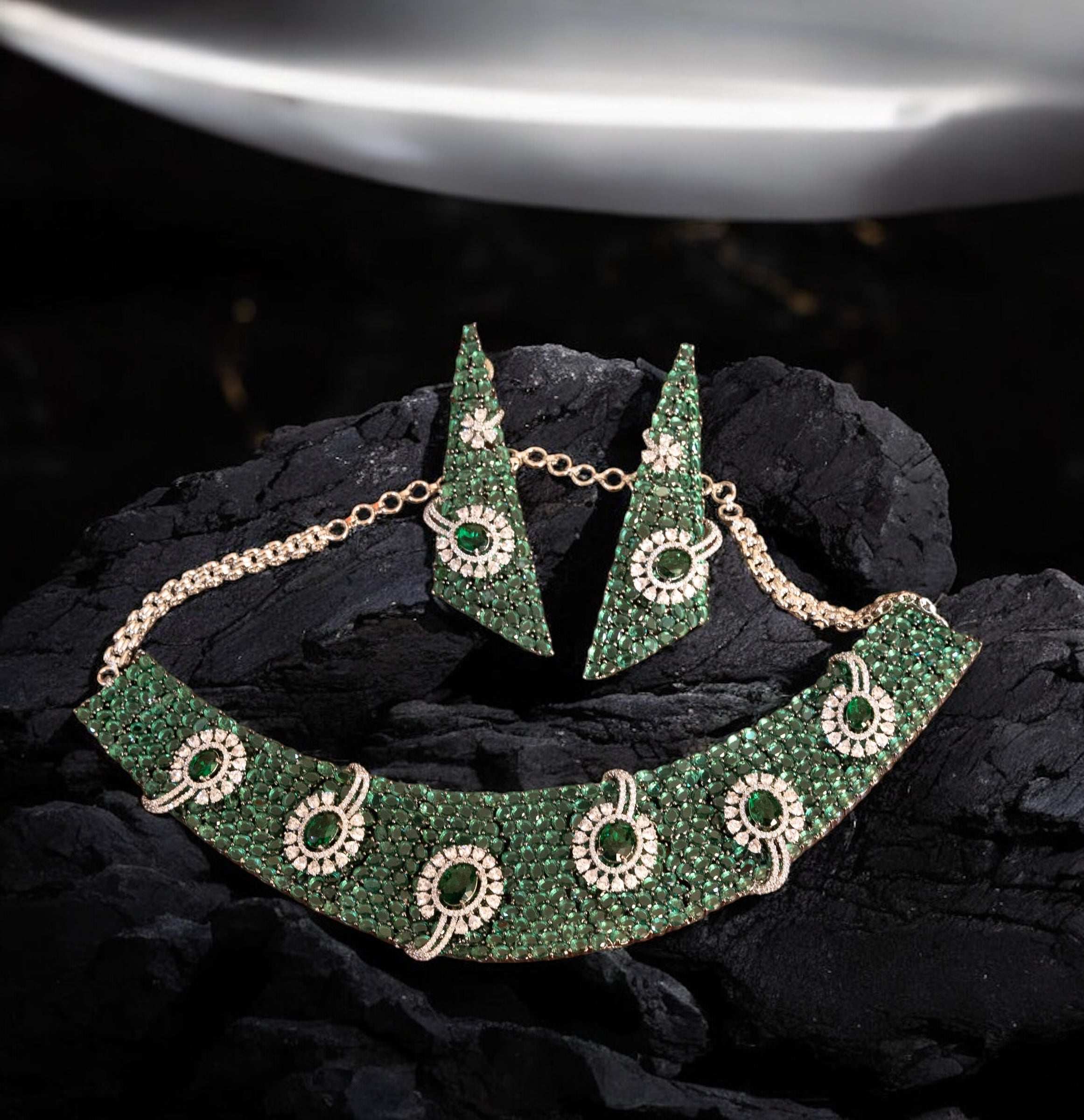 Luxe Celeste – Diamond Choker Set