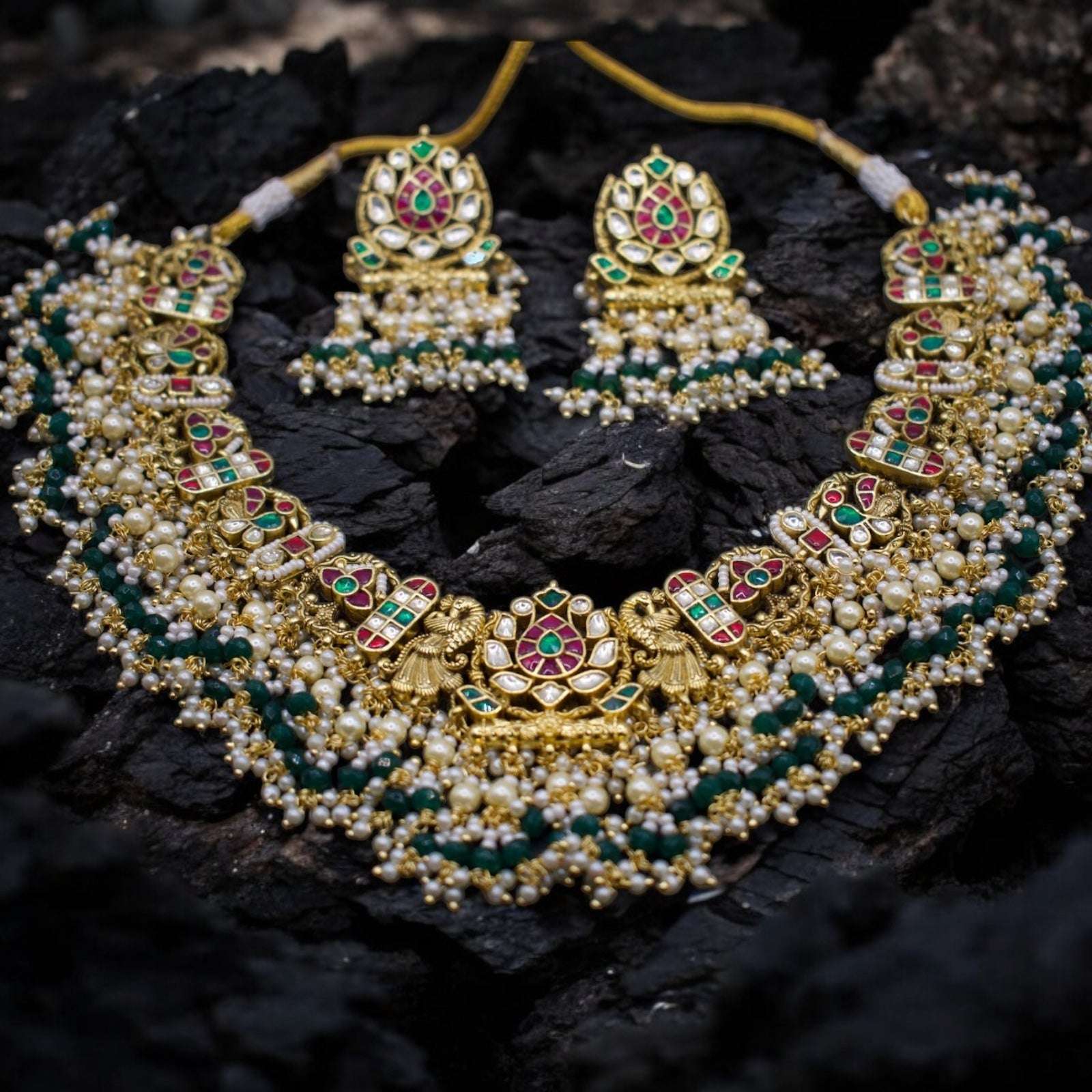 Royal Heritage Exclusive Pachi Kundan Set