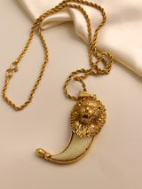 Lions pendant