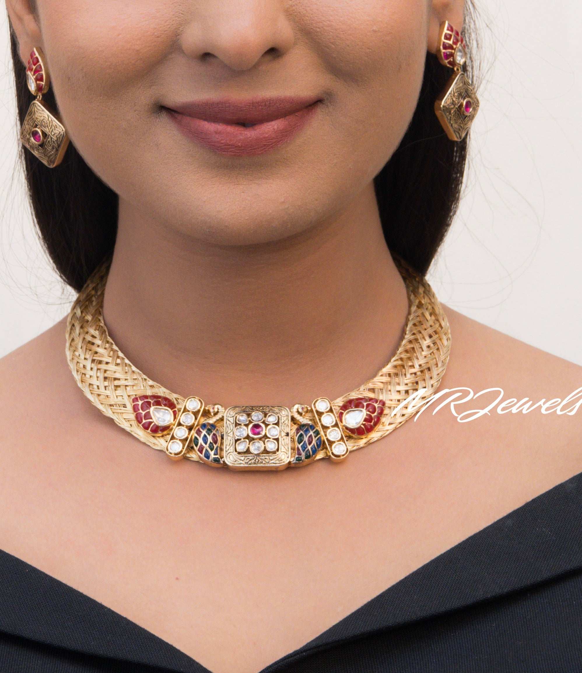 Alisha Grace – Intricate Handcrafted Jewelry Set