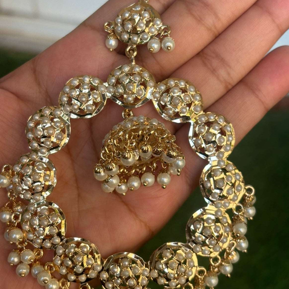 Zoya Jadau Chandbaali with jhumka