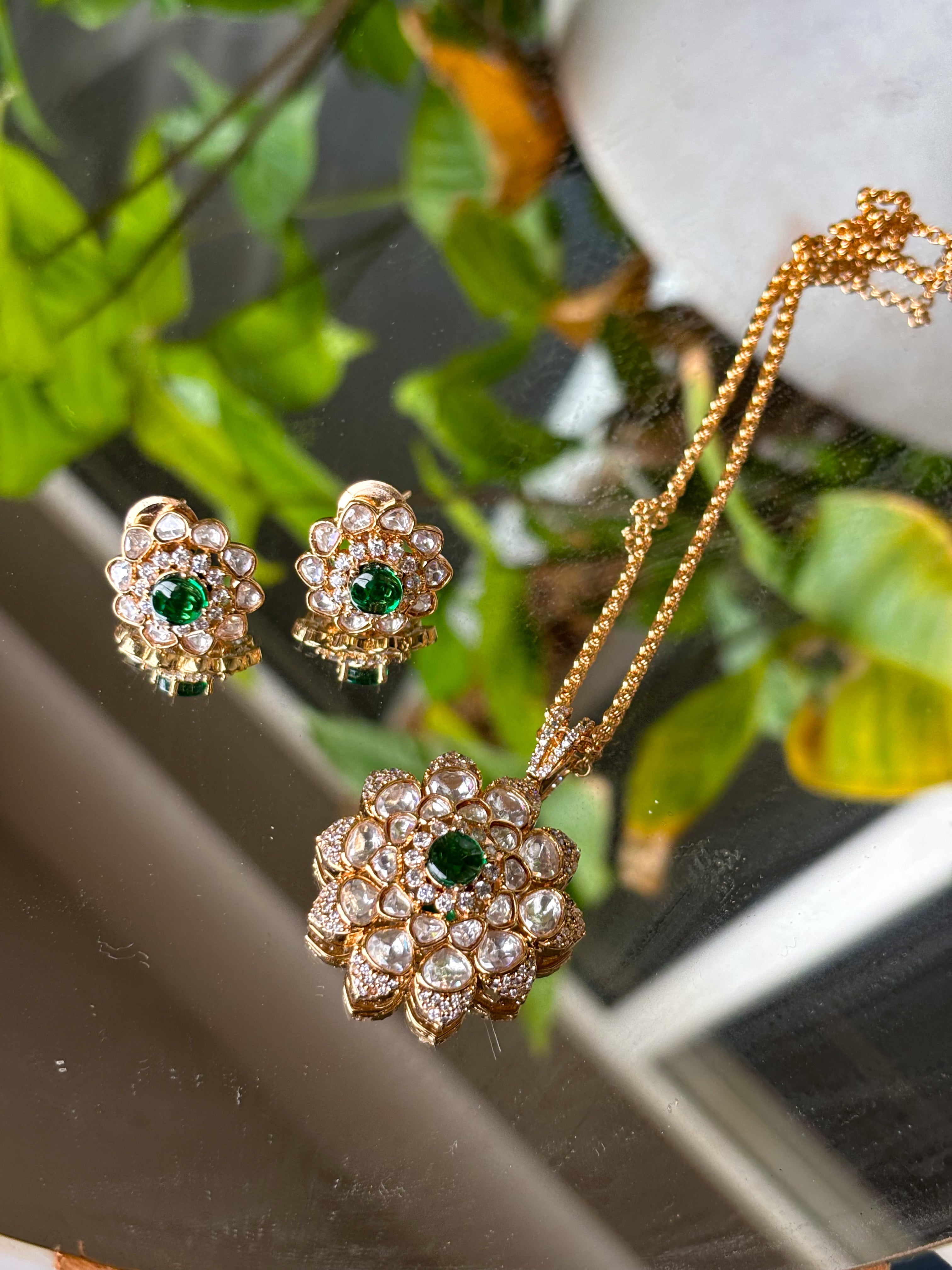 Angled shot showing petal-inspired kundan setting with gold finish