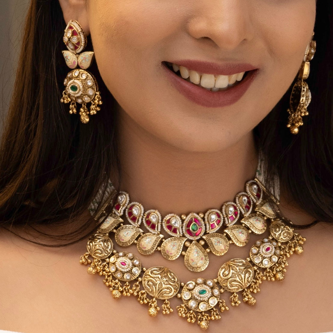 Rear view detail of antique kundan necklace showcasing traditional clasp design