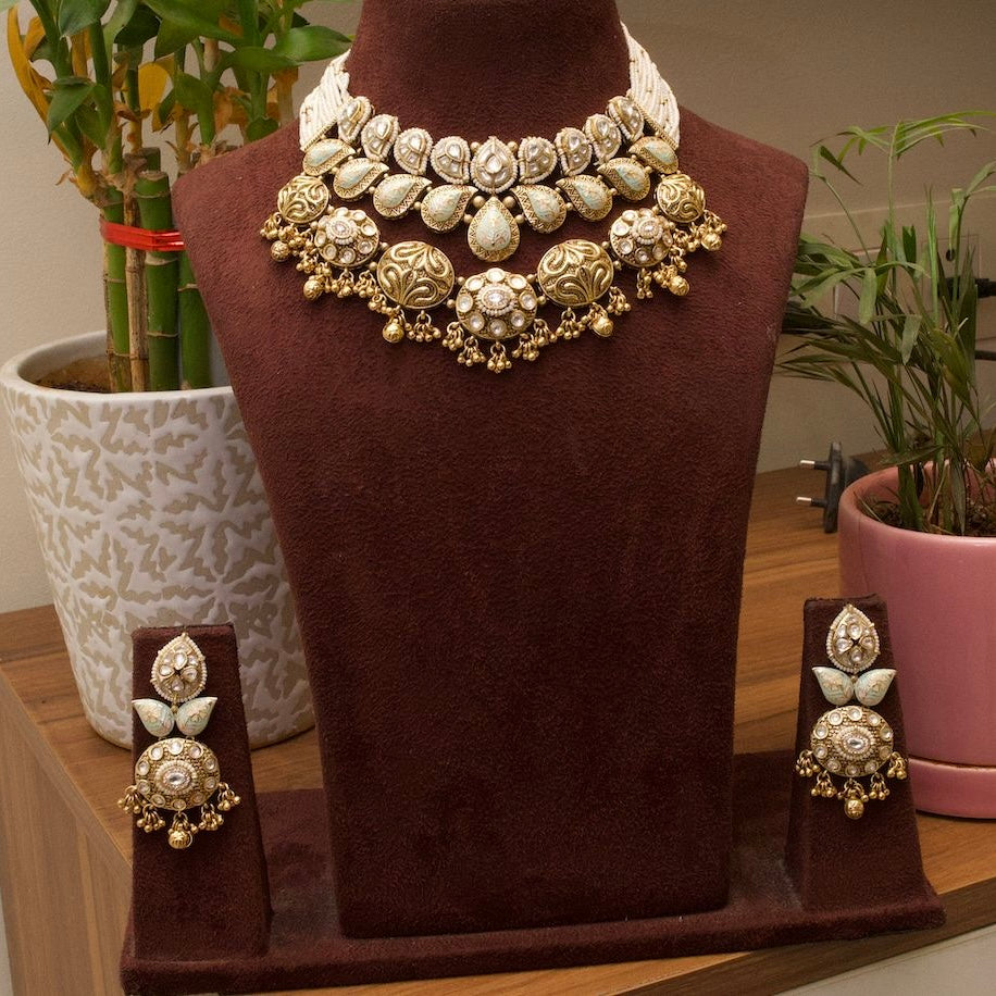 Angled close-up view of kundan heritage necklace displaying intricate craftsmanship