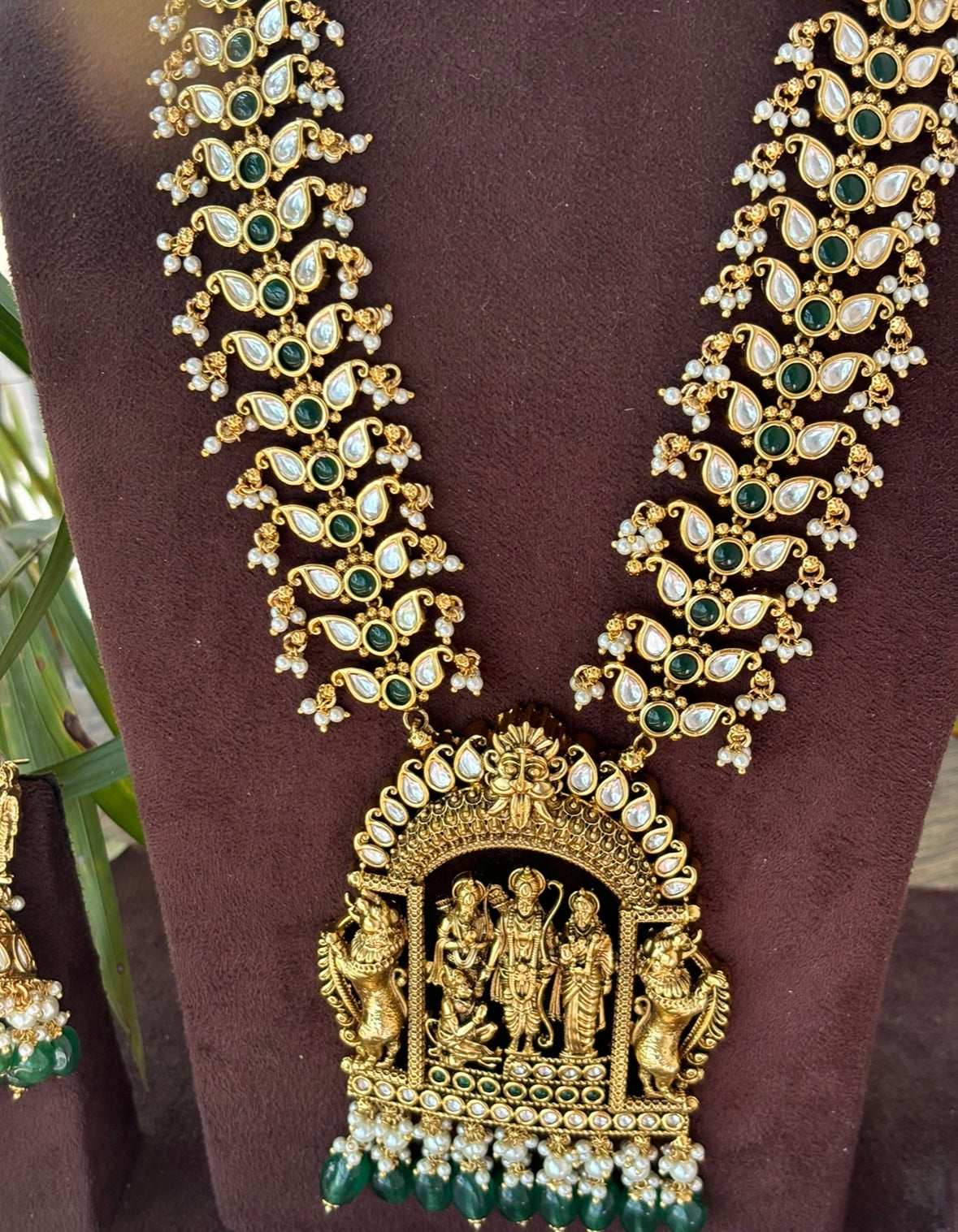 Ram Parivar Heritage Kundan Temple Jewellery Necklace Set