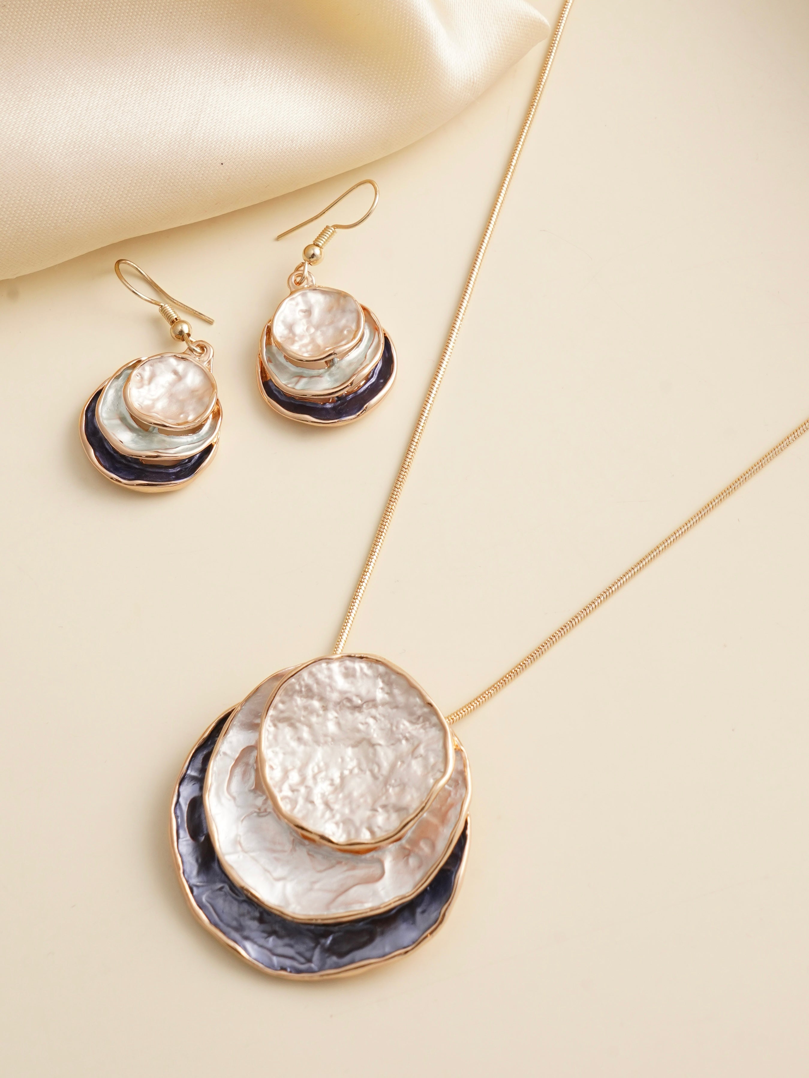 Three-layer Ring Pendant Earrings Set - Main Image