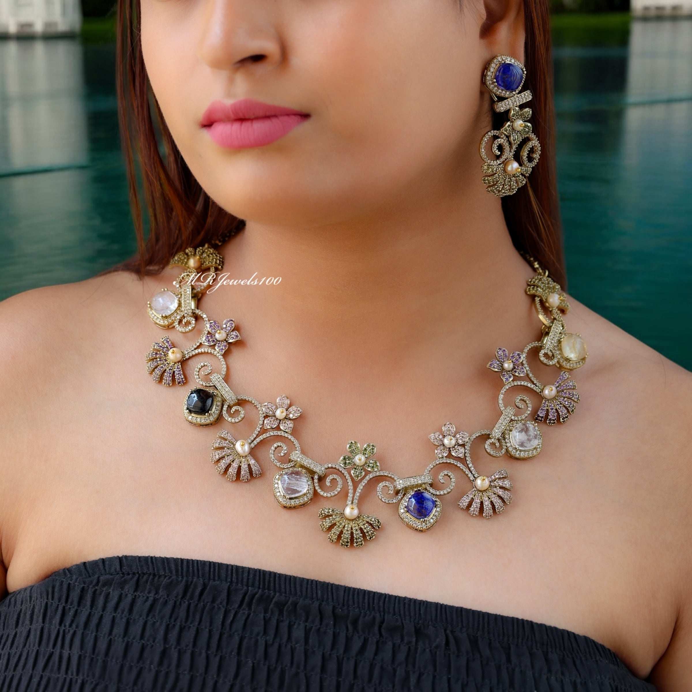 Zara Victorian necklace set