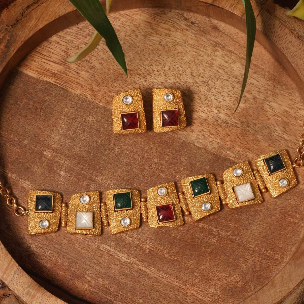 Varnika Era – Artistic Heritage Choker Necklace