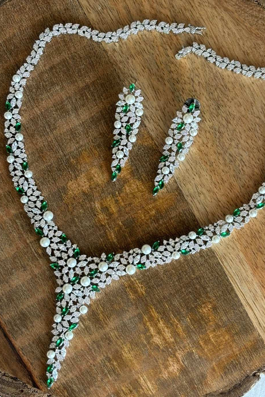 Pearl Blossom Emerald Diamond Necklace Set