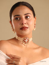 Saanvi Kundan Pearl Choker Sets