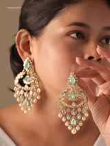 Statement Chandbaalis with tear-drops