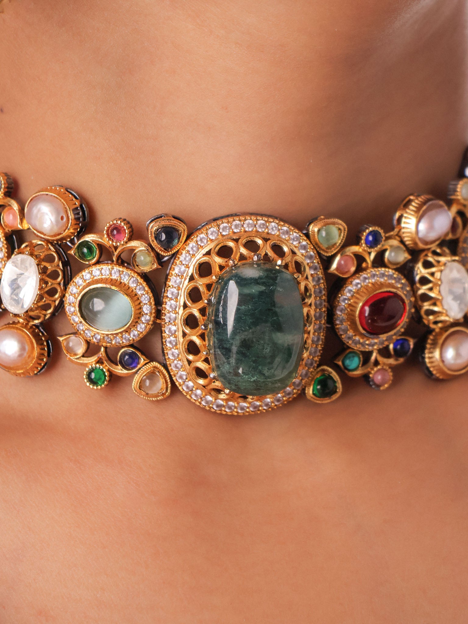 Chacho Riyasat Navratna Riyasat Heritage Choker Set