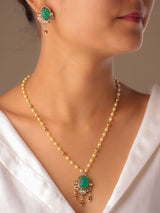 Carved Stone Kundan Pendant Set