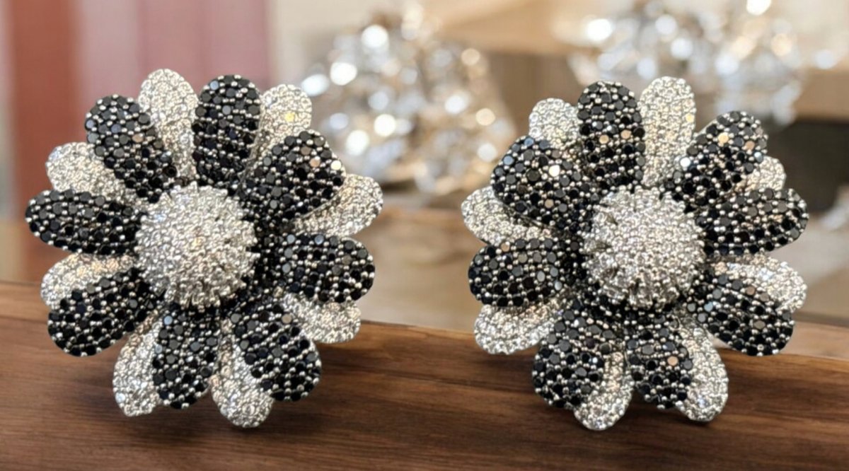 American diamond Flower earrings with AAA+ stone quality - MR Jewels