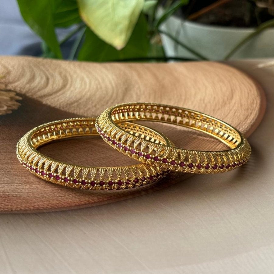 Antique Gold Ruby bangles - Pair of 2 - MR Jewels