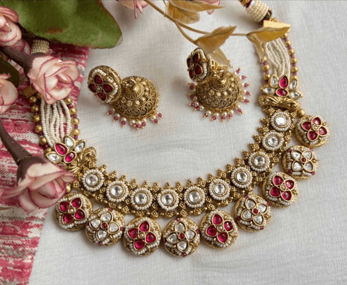 Antique Pretty traditional necklace - MR Jewels