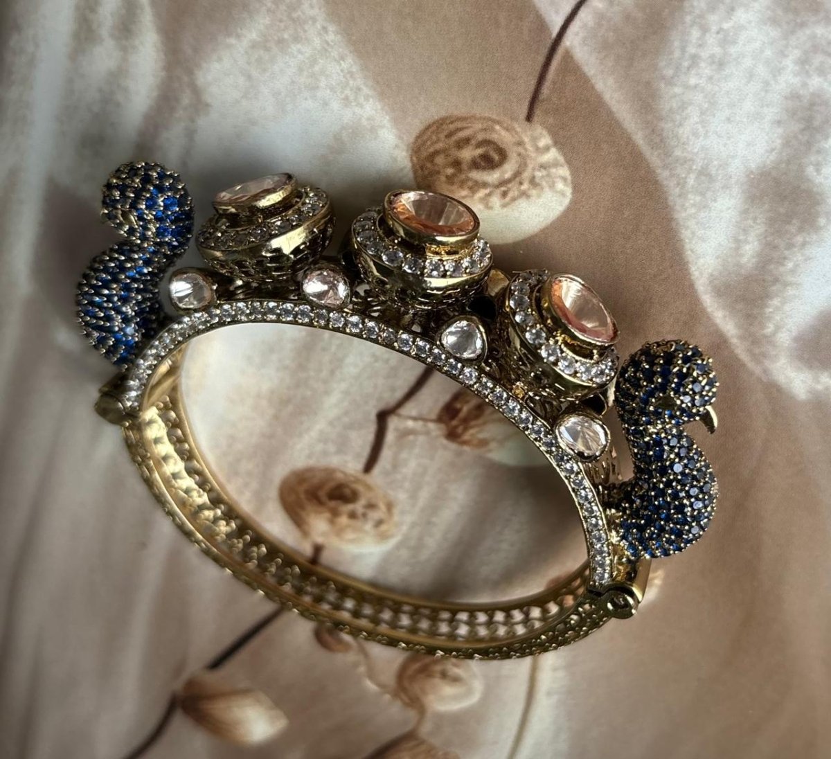 Beautiful Peacock bangle - Perfect for any Occassion - MR Jewels