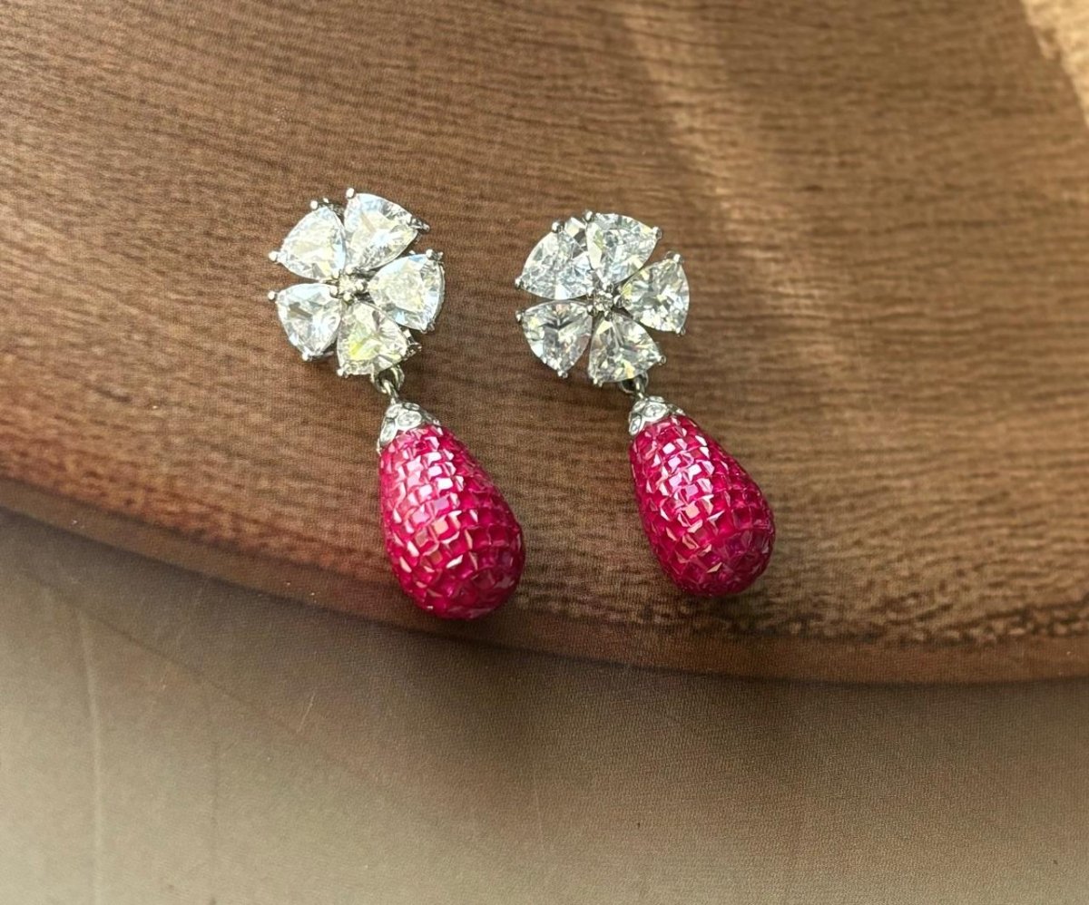 Beautiful Ruby Drop earrings - MR Jewels