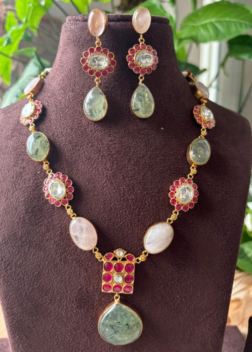 Cabachons natural stone and kemp kundan necklace set with matching earrings - MR Jewels