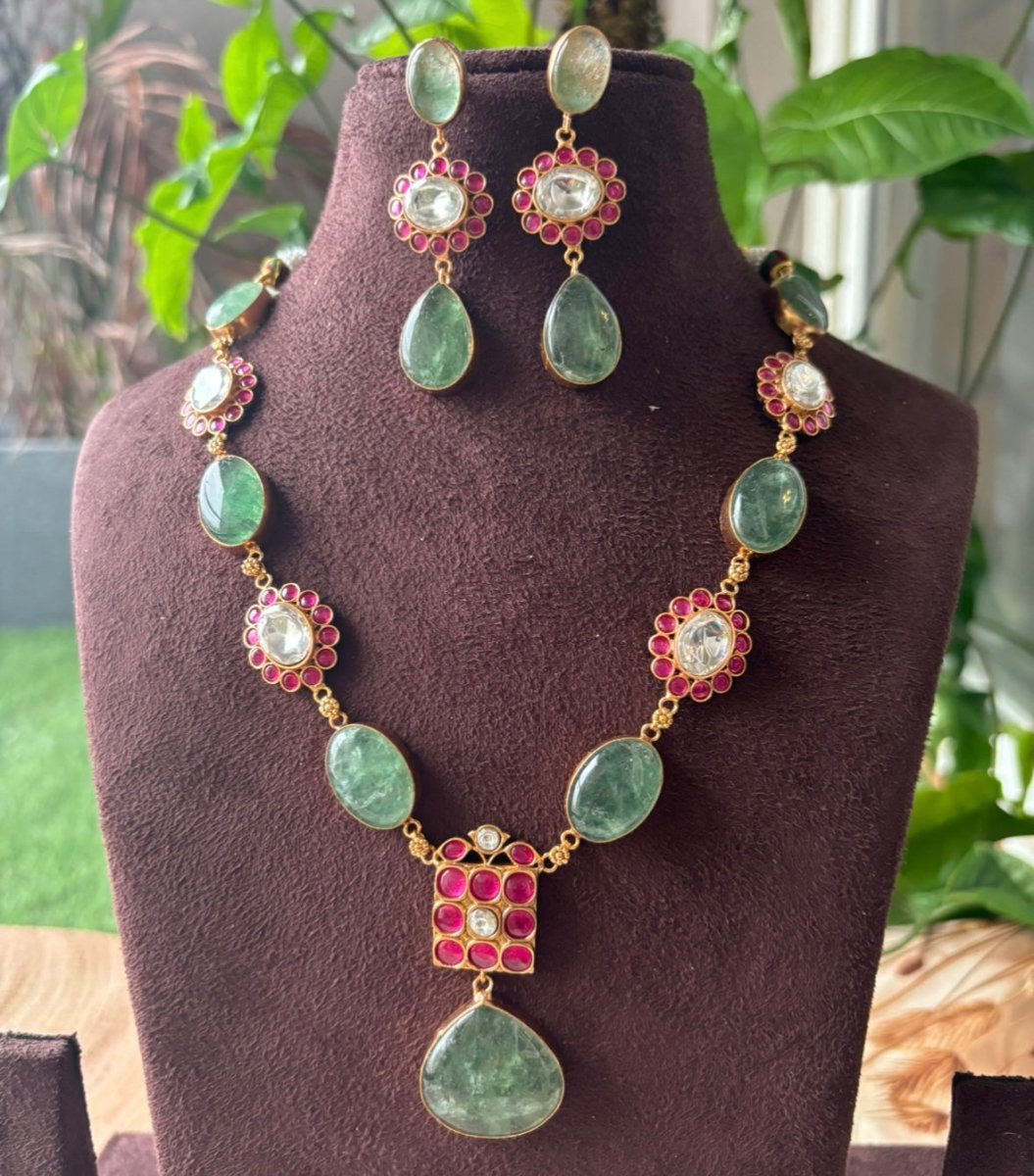 Cabachons natural stone and kemp kundan necklace set with matching earrings - MR Jewels