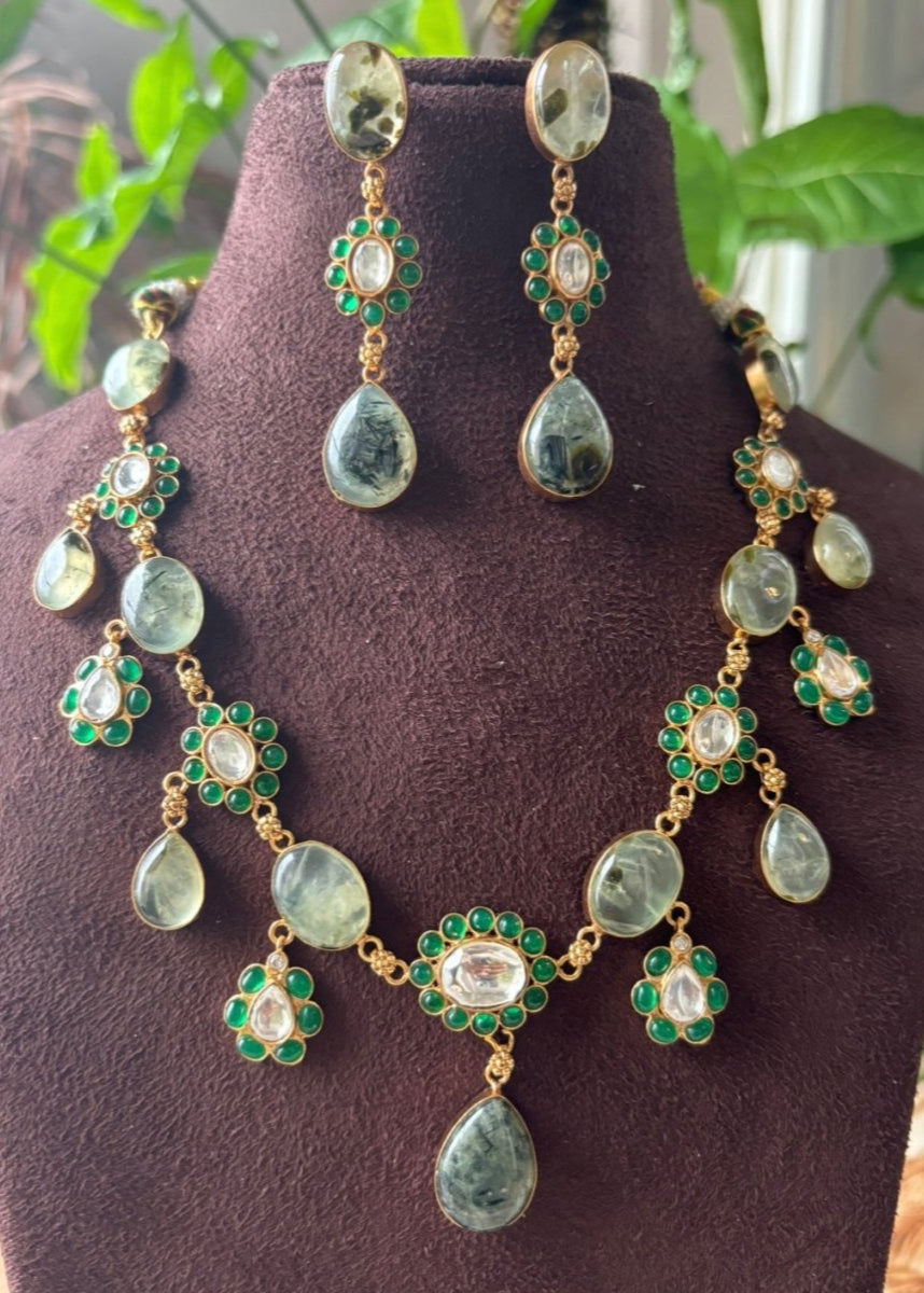 Cabachons natural stone and kemp necklace set with matching earrings - MR Jewels