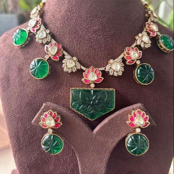 Carved stone necklace set with lovely earrings - MR Jewels