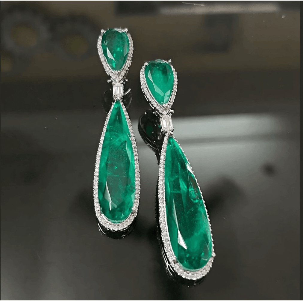 Elegant Long Emerald Earrings - MR Jewels