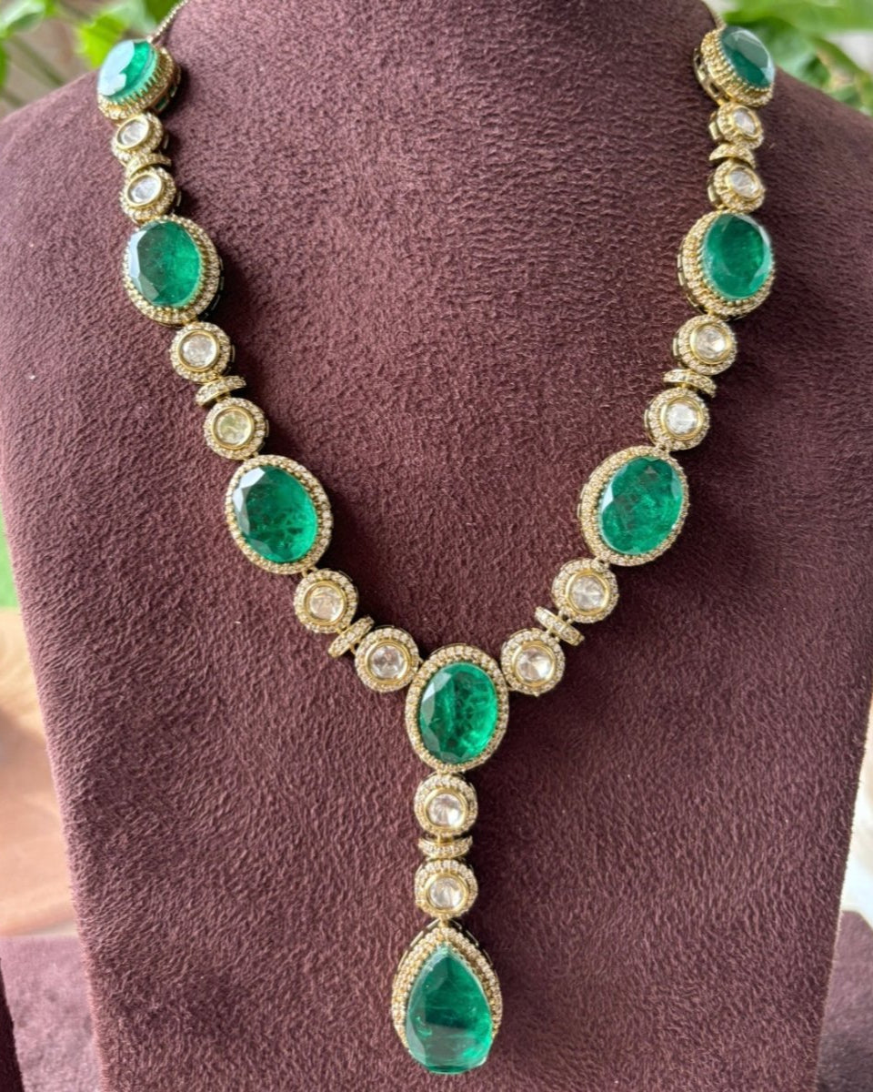Emerald Grandeur Necklace Set with matching earrings - MR Jewels