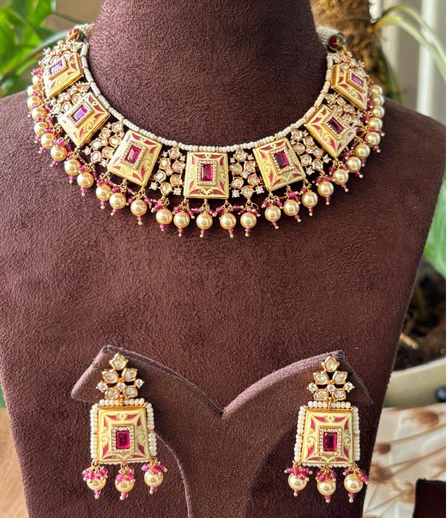 Exquisite Antique Gold plated Ruby Necklace with earrings - MR Jewels