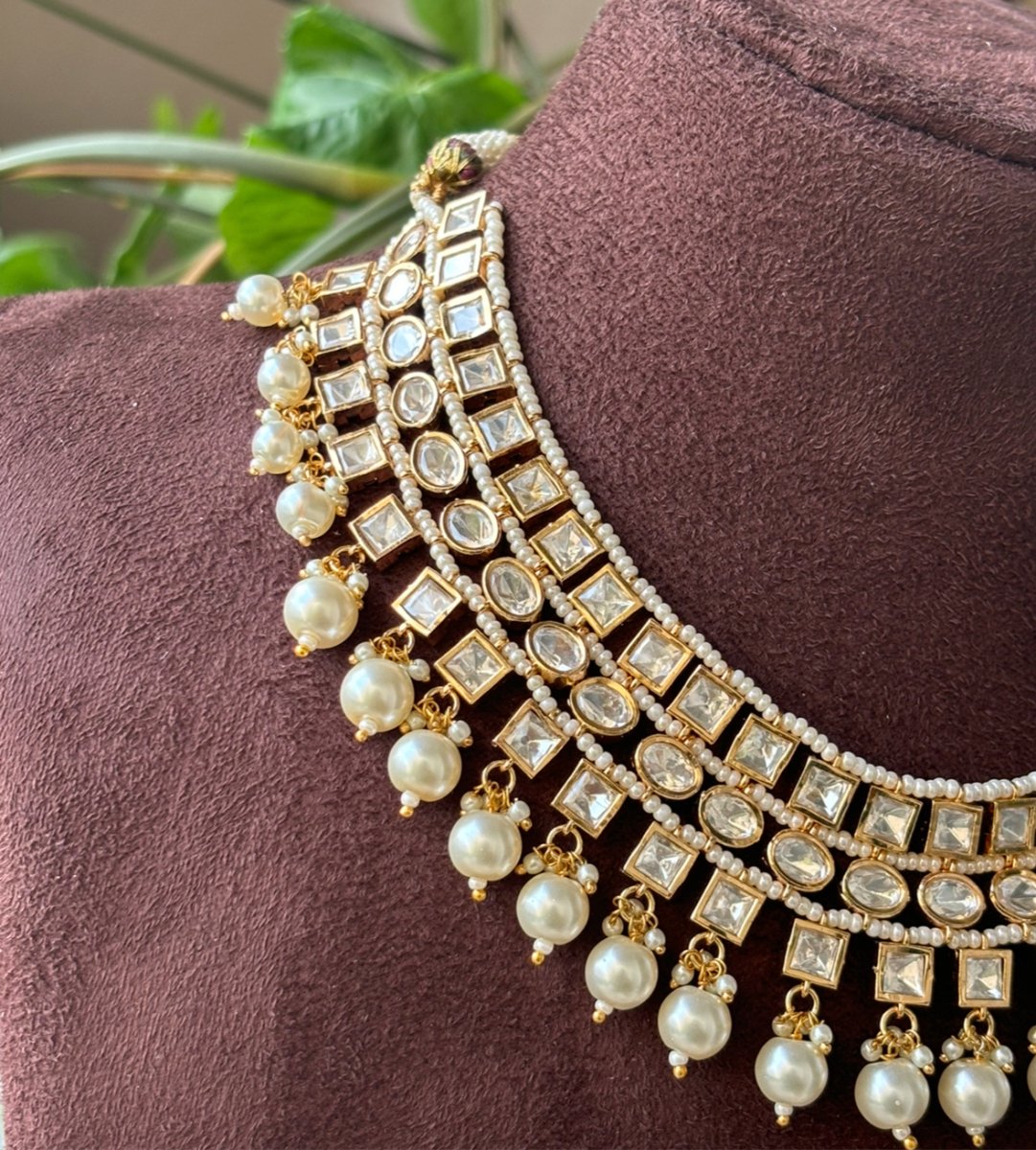 Exquisite Kundan Polki Necklace and Earring Set - MR Jewels