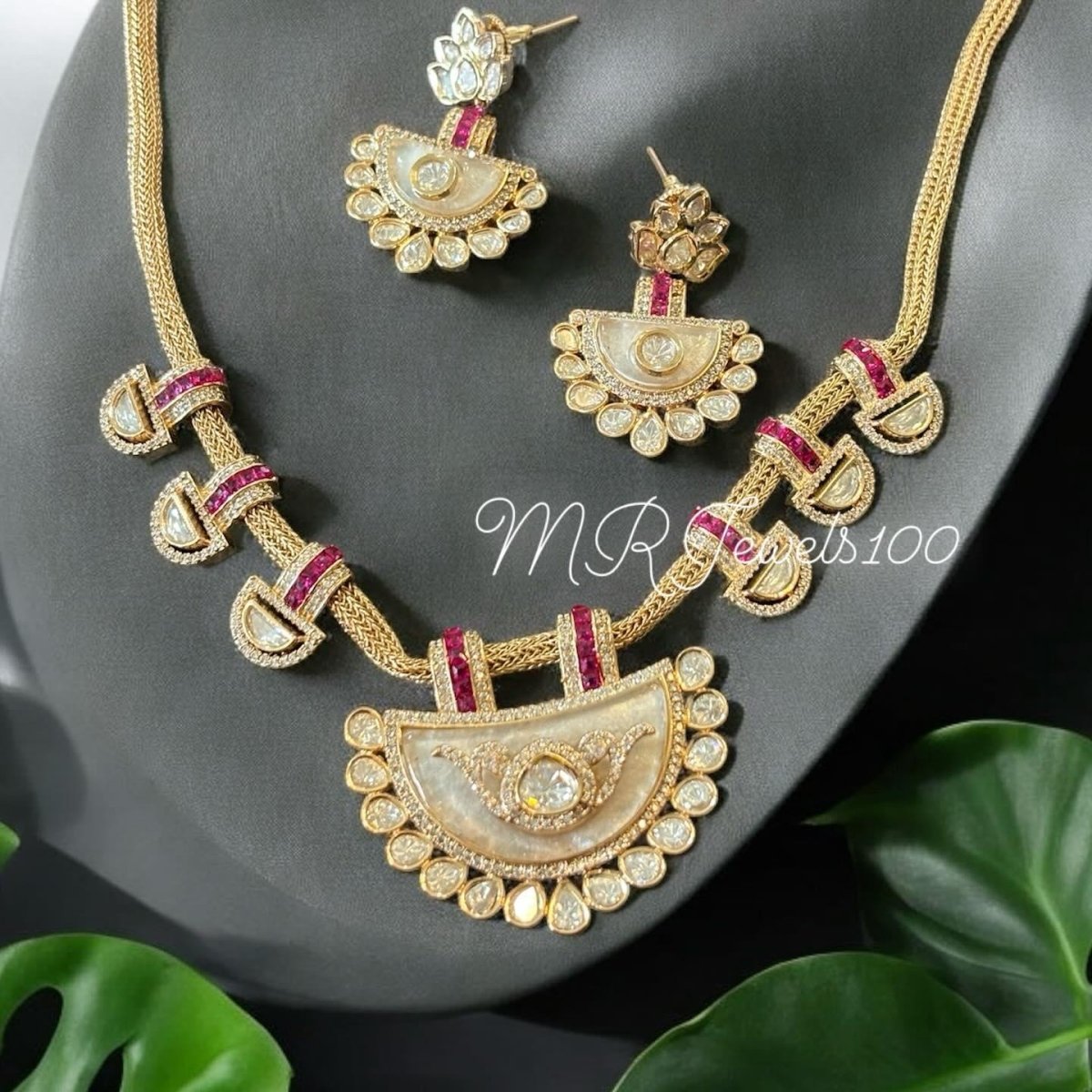 Exquisite Ruby Set Adorned with Mother of Pearl - MR Jewels