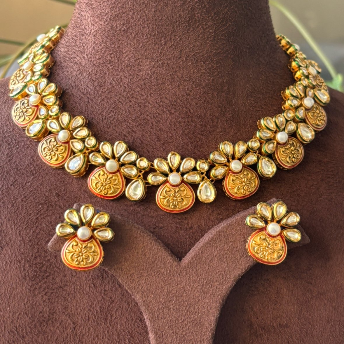 Gold plated designer Kundan Necklace set - MR Jewels