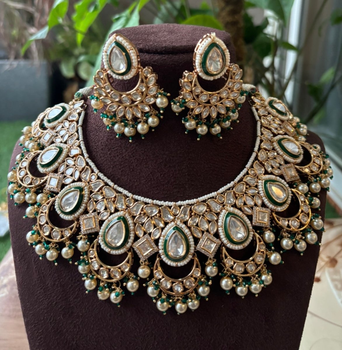 Grand Kundan Pearl Emerald Necklace Set with Maangtikka - Micron Gold plated - MR Jewels