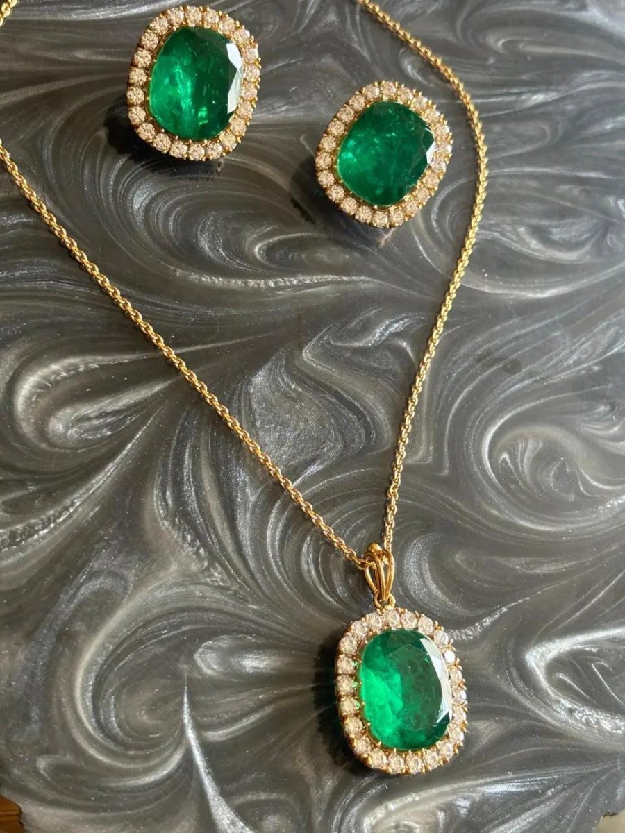 Green Emerald long chain Pendant with Earrings - MR Jewels